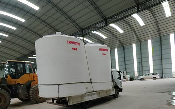 特加厚甘谷塑料大桶装车运输交付实录