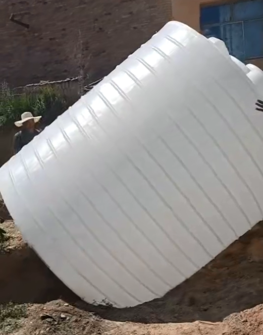 PE甘谷塑料大桶批量交付案例：满足多行业储运需求的可靠容器方案